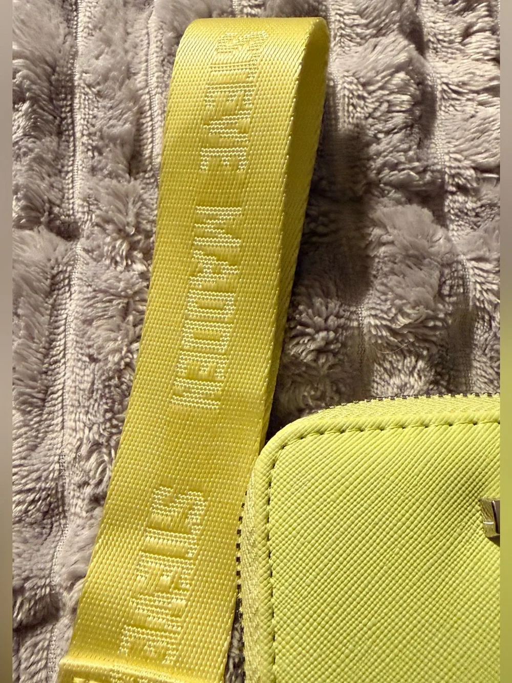 Steve Madden Yellow BZIP-WEB Continental Zip Around Wallet Wristlet Pouch NWT